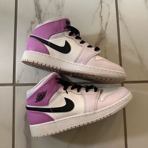‘Barely Grape’ Nike Mids